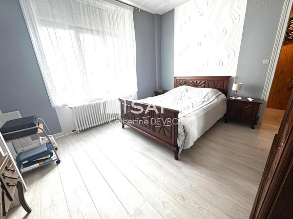 Maison familiale avec jardin, au calme.