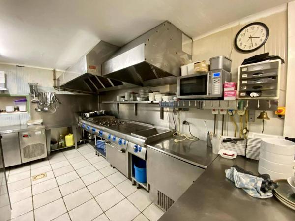 Restaurant sur le port de Château d'Oléron - Fonds de commerce