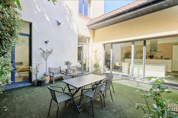 Vente Maison de luxe Lille 10 Pièces 252 m²
