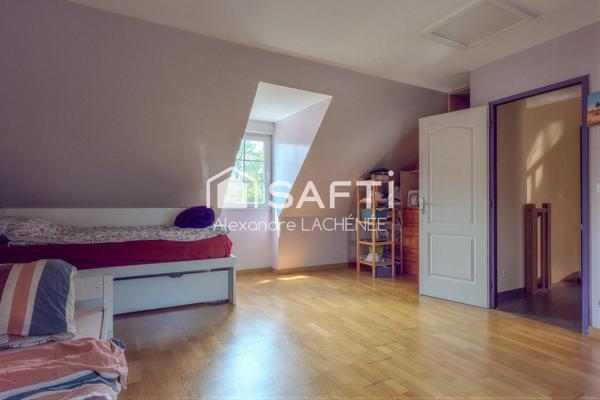 Maison familiale 148 m², jardin et garage à Méru