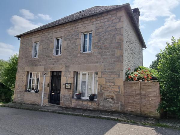 Maison de maître rénovée et meublée de 220 m² à Bugeat (19170), Corrèze