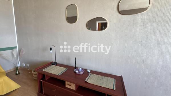 Appartement
         2 pièces
        - 54 m² 98 000 € *