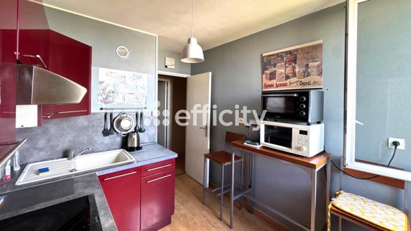 Appartement
         2 pièces
        - 54 m² 98 000 € *