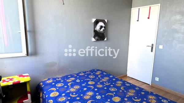 Appartement
         2 pièces
        - 54 m² 98 000 € *