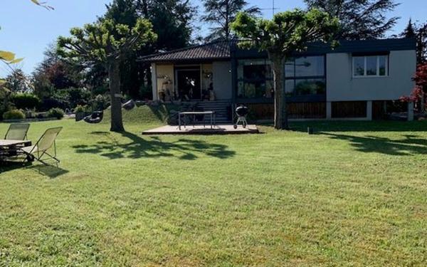 Maison à vendre    6 pièces •  Meximieux