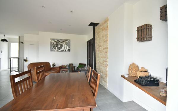 Maison à vendre    6 pièces •  Meximieux