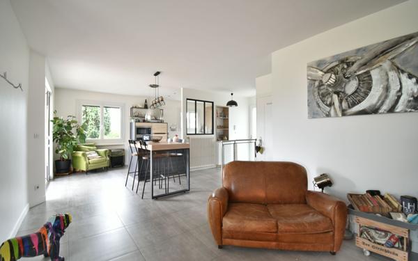 Maison à vendre    6 pièces •  Meximieux