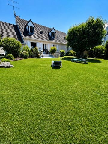 Vente                                                      Maison
                        
                     6 pièces                      154 m2                     à Belle-Église