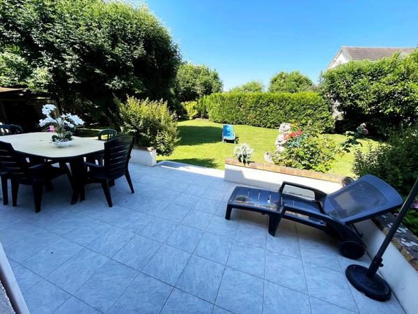 Vente                                                      Maison
                        
                     6 pièces                      154 m2                     à Belle-Église