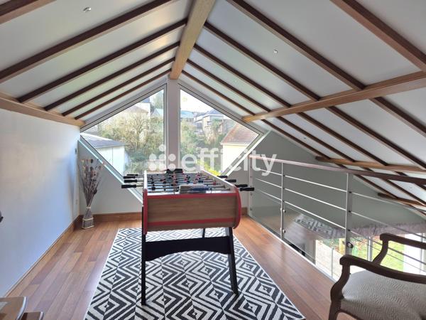 Maison 7 pièces - 142 m²