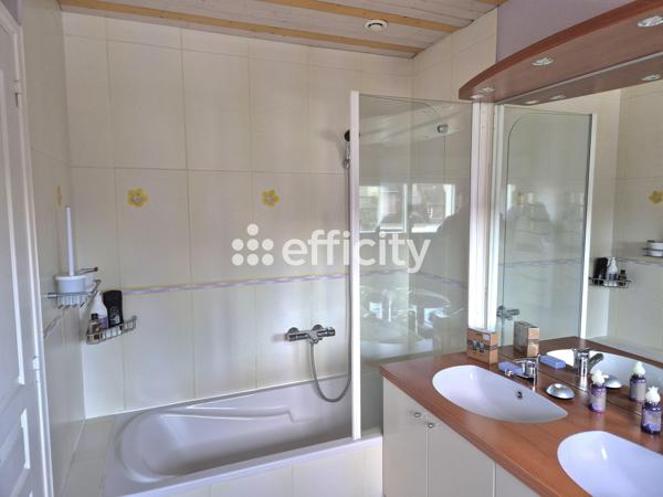 Maison 7 pièces - 142 m²