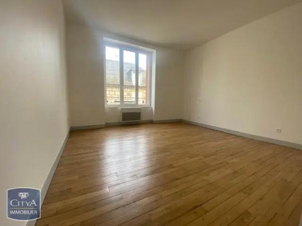 Appartement à louer 4 pièces 72.72m² Brive-la-Gaillarde (19100)