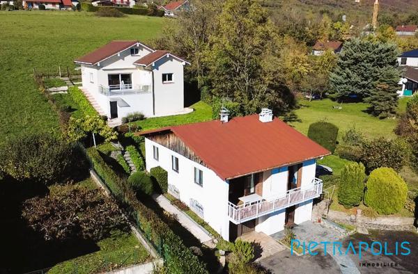 Ensemble immobilier de 2 maisons individuelles