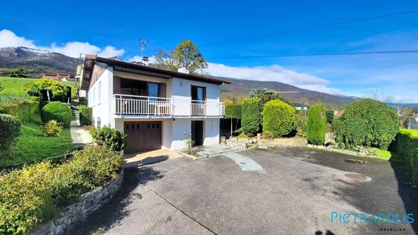 Ensemble immobilier de 2 maisons individuelles