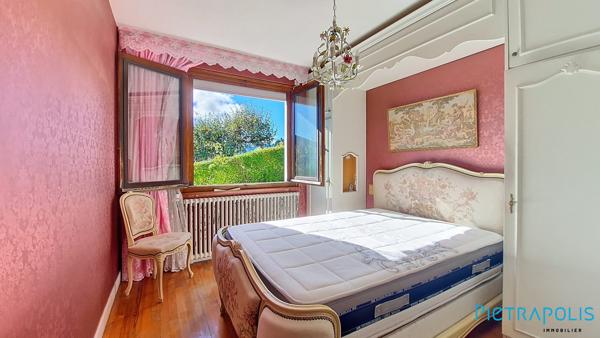 Ensemble immobilier de 2 maisons individuelles