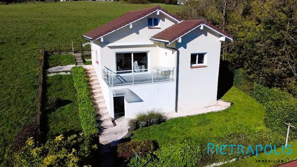 Ensemble immobilier de 2 maisons individuelles