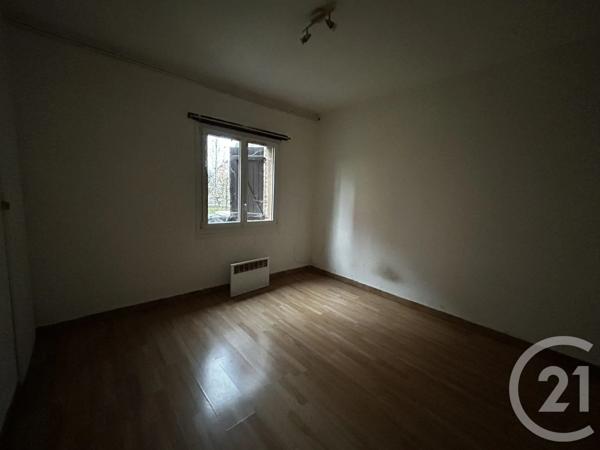 Maison à vendre  15 pièces - 181,30 m 2   VERVINS  - 02