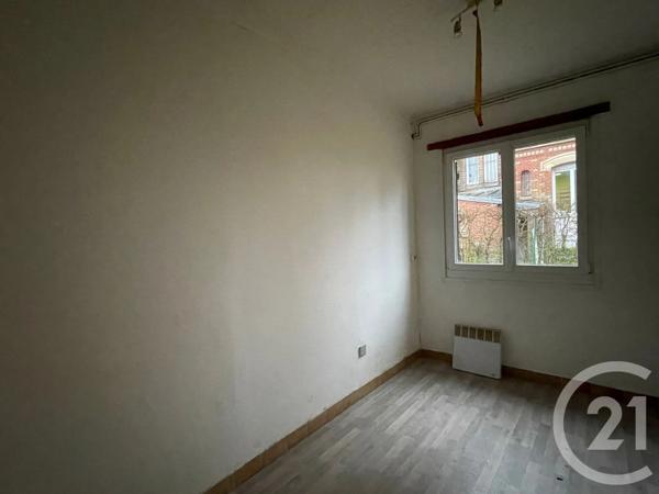Maison à vendre  15 pièces - 181,30 m 2   VERVINS  - 02