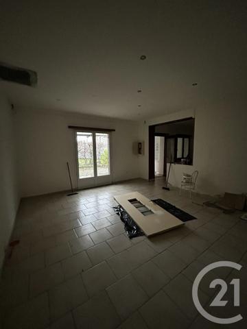 Maison à vendre  15 pièces - 181,30 m 2   VERVINS  - 02