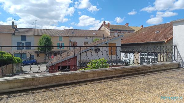 Belle maison de 170M² avec cour et double garage