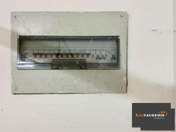 Coulommiers (77120) Maison 132m². DPE en C. Terrain 669m². Garages