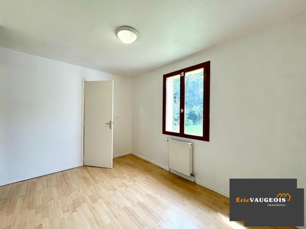 Coulommiers (77120) Maison 132m². DPE en C. Terrain 669m². Garages