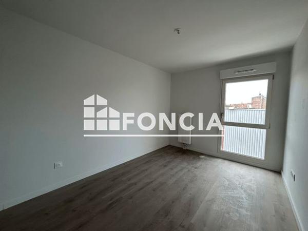 Location Appartement 2 pièces 44 m² - 18 RUE DE MARQUILLIES Lille 59000