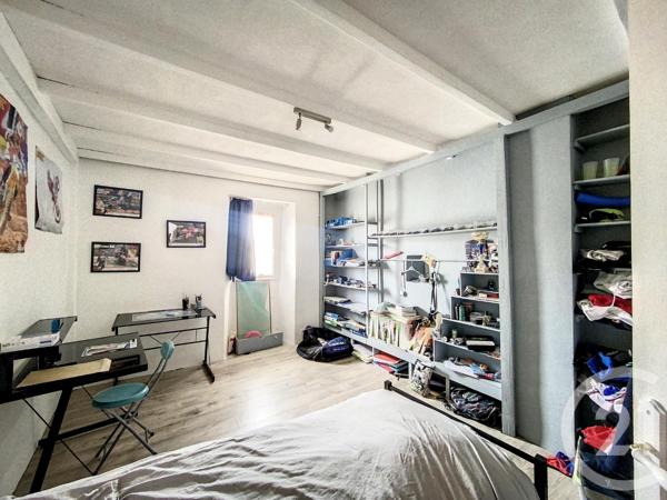 Maison à vendre  10 pièces - 321 m2 AIGUEPERSE - 63