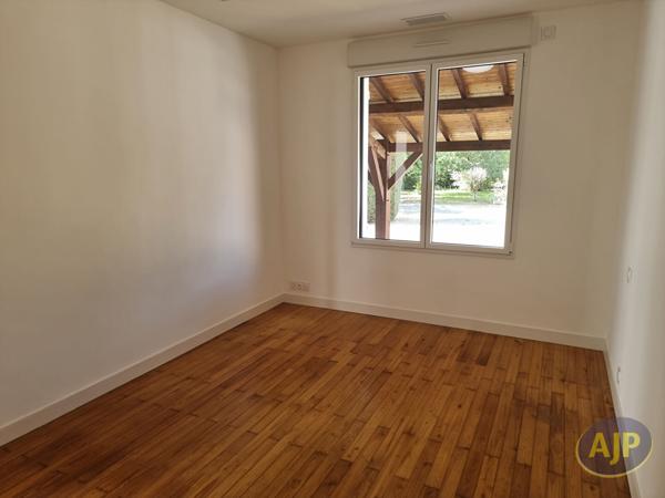 Location maison Cugand : 1 000 € - AJP Immobilier Clisson