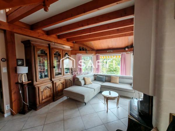 Belle maison de campagne des années 1990