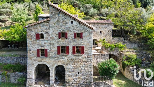 Maison à vendre 9 pièces 230 m² Les Vans