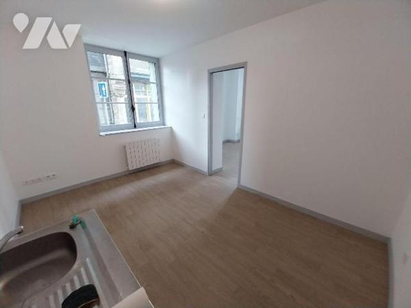 Appartement à Vendre à Vitré (35500) en Ille-et-Vilaine (35)

VITRE CENTRE-VILLE, au sein d'u...