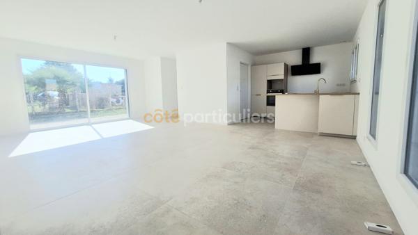 Vente
                Maison101,43 m² - 4 Pièces -
                    ARVERT (17530)