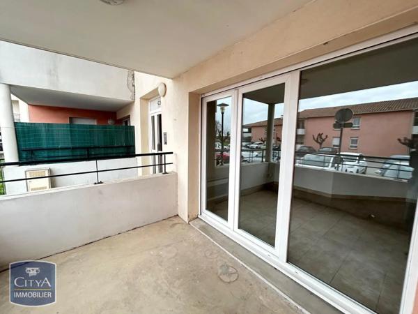 Appartement à louer 2 pièces 48.16m² Milhaud (30540)