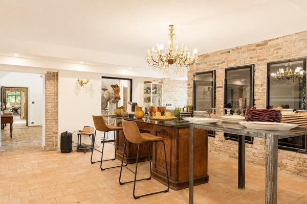 Vente Mas Uzès 13 Pièces 601 m²