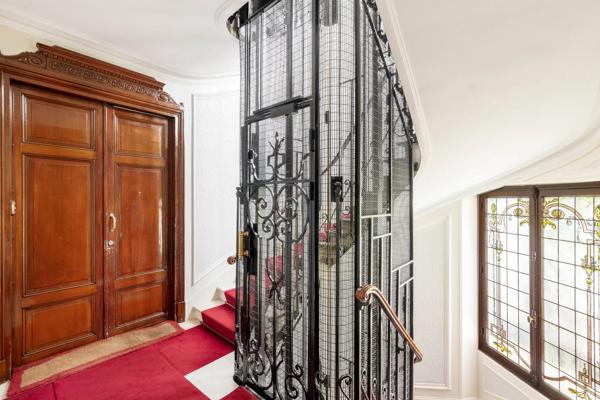 Appartement Paris 18 e - AVENUE JUNOT