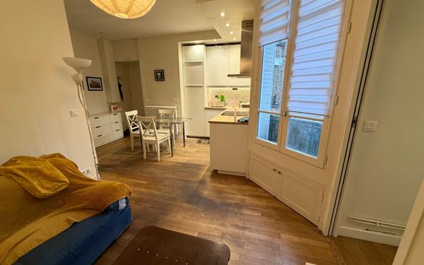 Appartement à vendre    3 pièces • 41,38 m2 Saint-Maur-des-Fossés