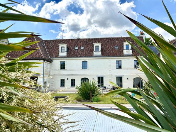 Vente Maison de luxe Loches 10 Pièces 327 m²