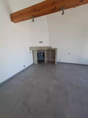 Location Maison 5 pièces 111 m2 à Mezzavia