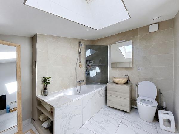 Chatou - Appartement en duplex 2 pièces - 40.47m² 343 000 € **  - Référence  162119