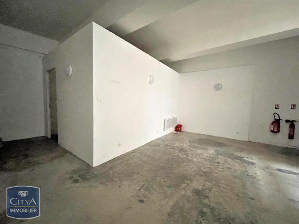 Local commercial à louer 117.57m²