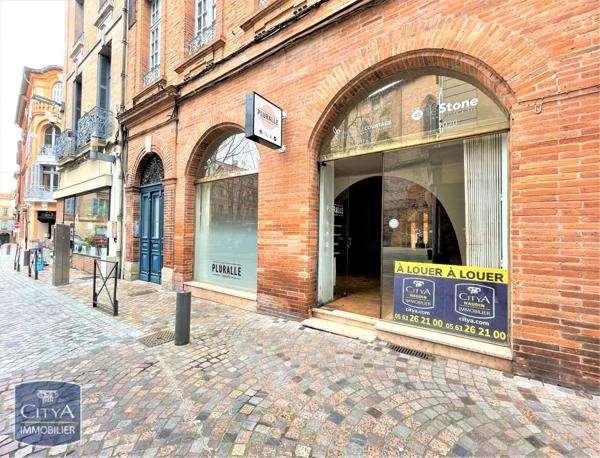 Local commercial à louer 117.57m²