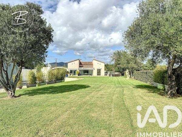 Maison à vendre 7 pièces 160 m² Hyères