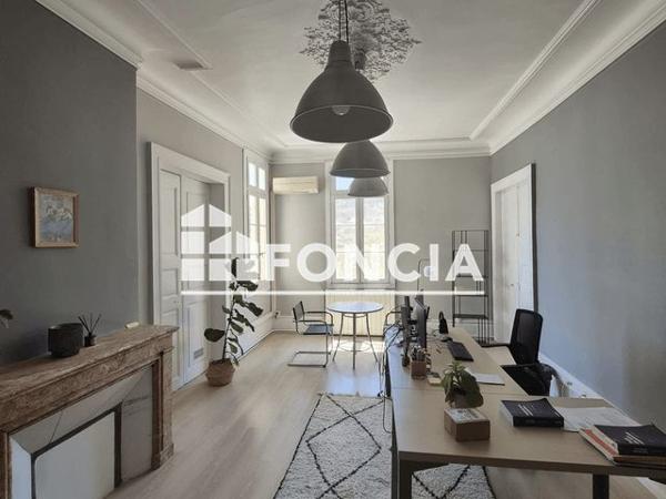 Location Local commercial 7 pièces 178.12 m² - 5 PLACE DU PETIT SCEL Montpellier 34000