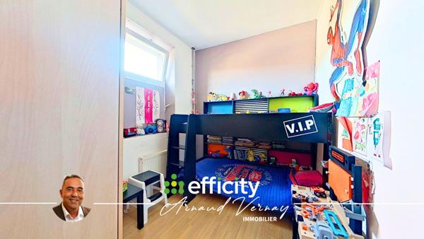 Maison 9 pièces - 186 m² Exclusivité efficity