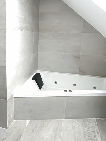 Magnifique propriété contemporaine de 11 pièces!!!