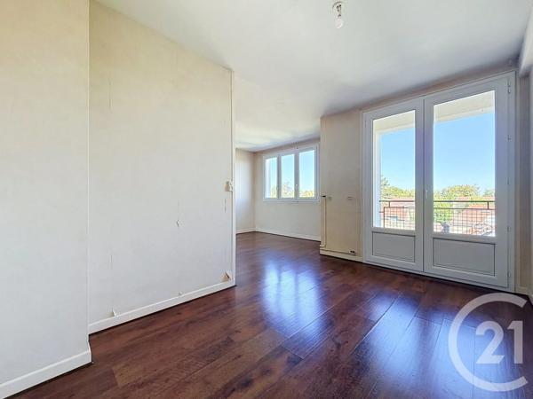 Appartement T4 à vendre  4 pièces - 65 m 2   TROYES  - 10