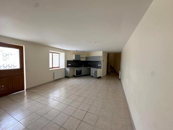 A LOUER - Appartement Lattainville 2 chambres - 100.23 m2 avec garage