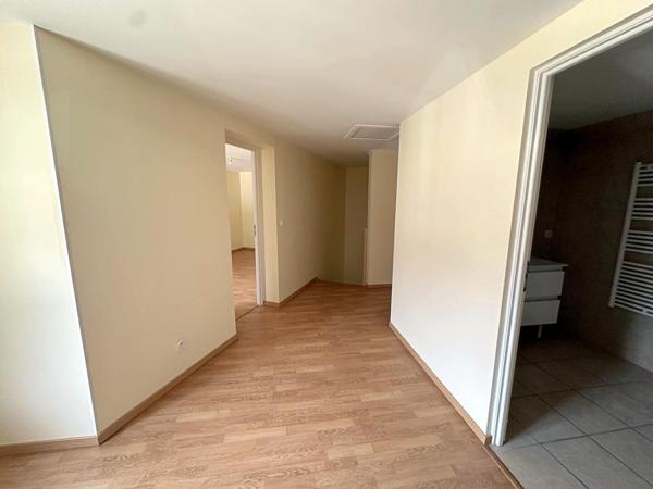 A LOUER - Appartement Lattainville 2 chambres - 100.23 m2 avec garage