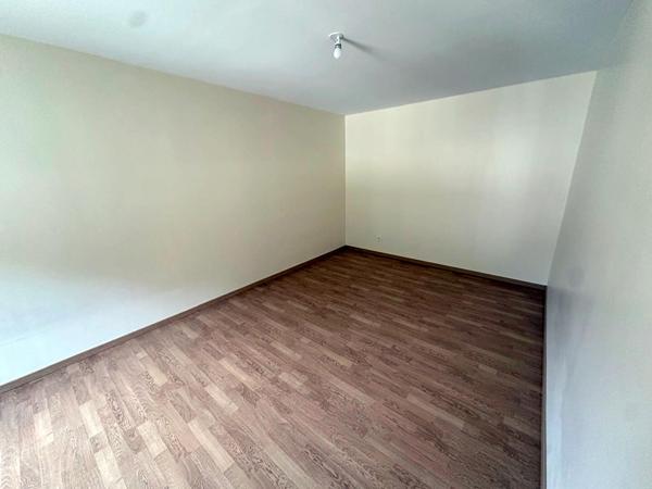 A LOUER - Appartement Lattainville 2 chambres - 100.23 m2 avec garage